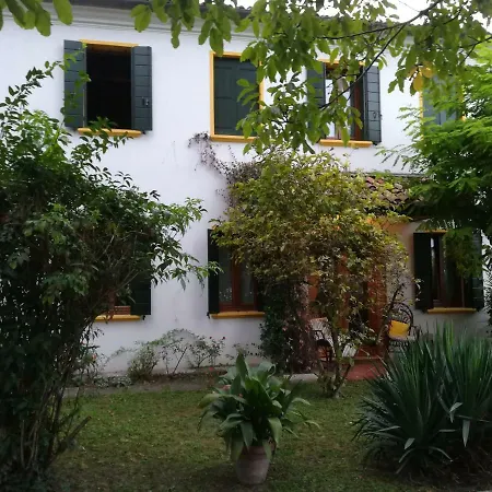 Garden Guest house 3*