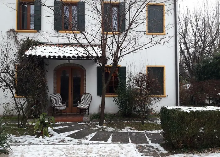 Garden Hotel